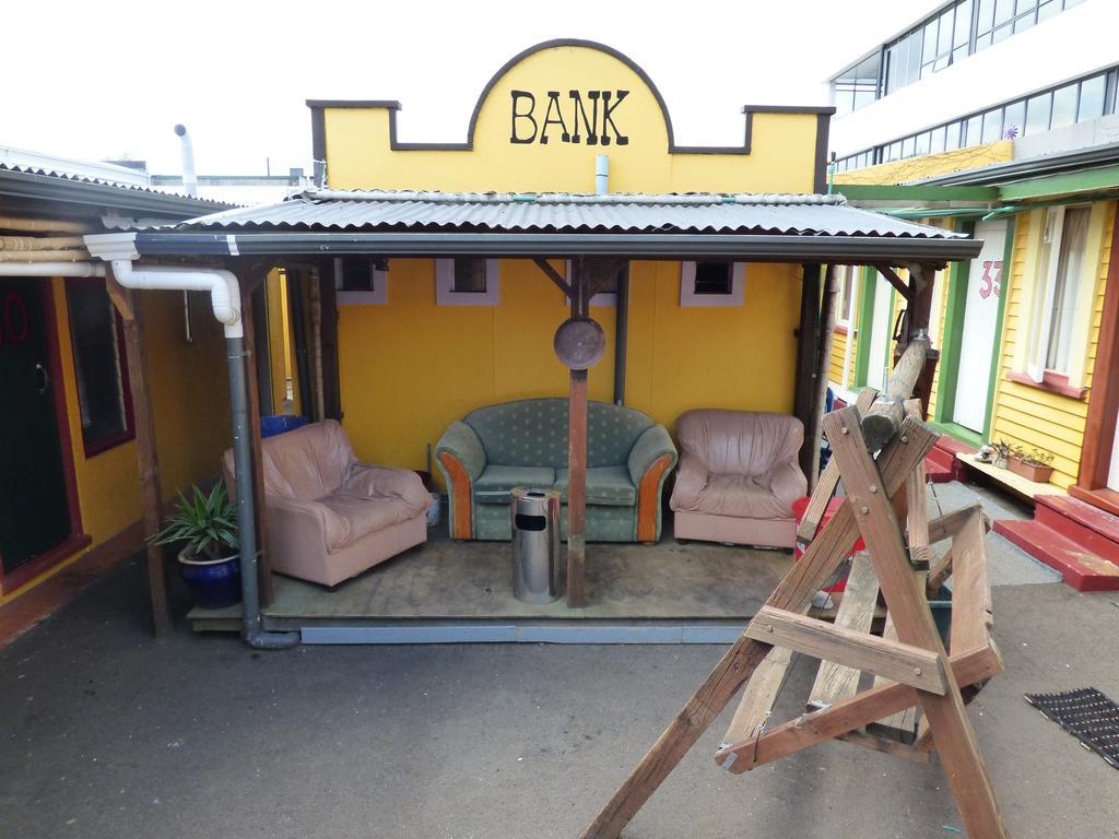 Cactus Jacks Backpackers Rotorua Ngoại thất bức ảnh