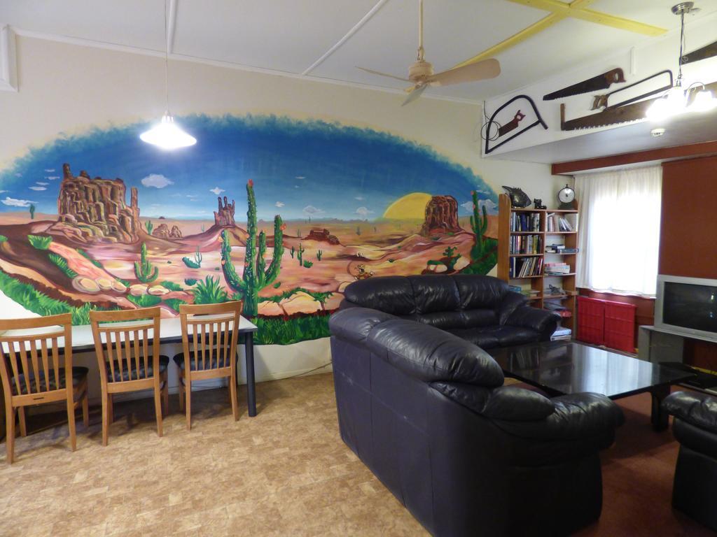 Cactus Jacks Backpackers Rotorua Ngoại thất bức ảnh