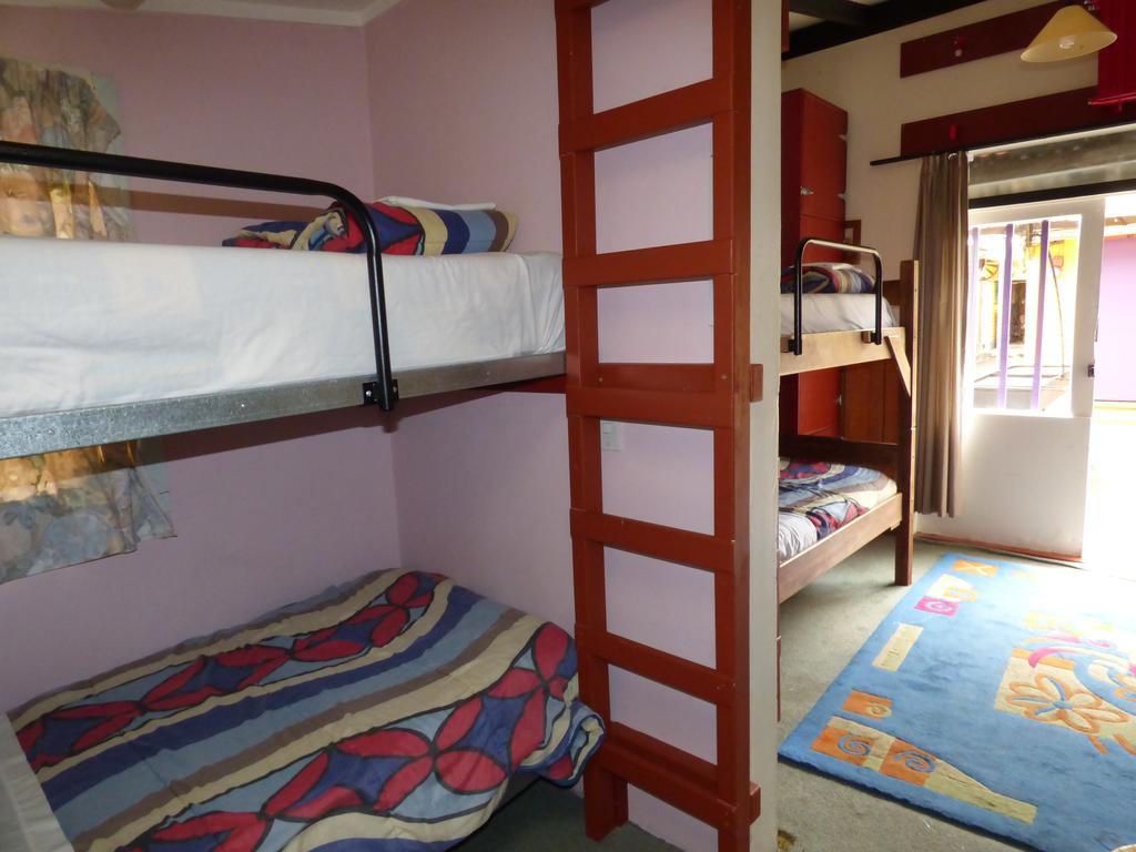 Cactus Jacks Backpackers Rotorua Phòng bức ảnh